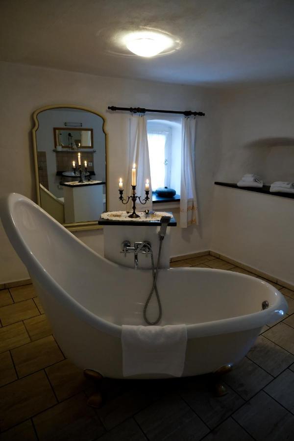 Hôtel Zum Goldenen Lowen à Kallmünz Extérieur photo